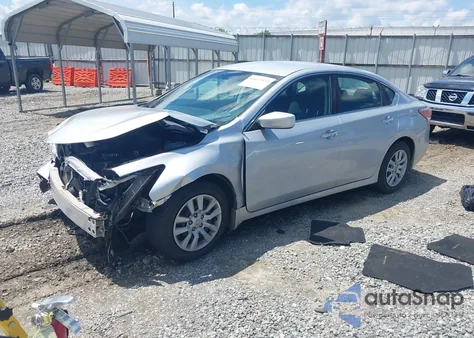 2015 Nissan Altima 2.5 S z USA, uszkodzony, nr VIN 1N4AL3AP7FN373871
